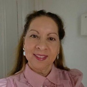 Meet your Posher, Ana